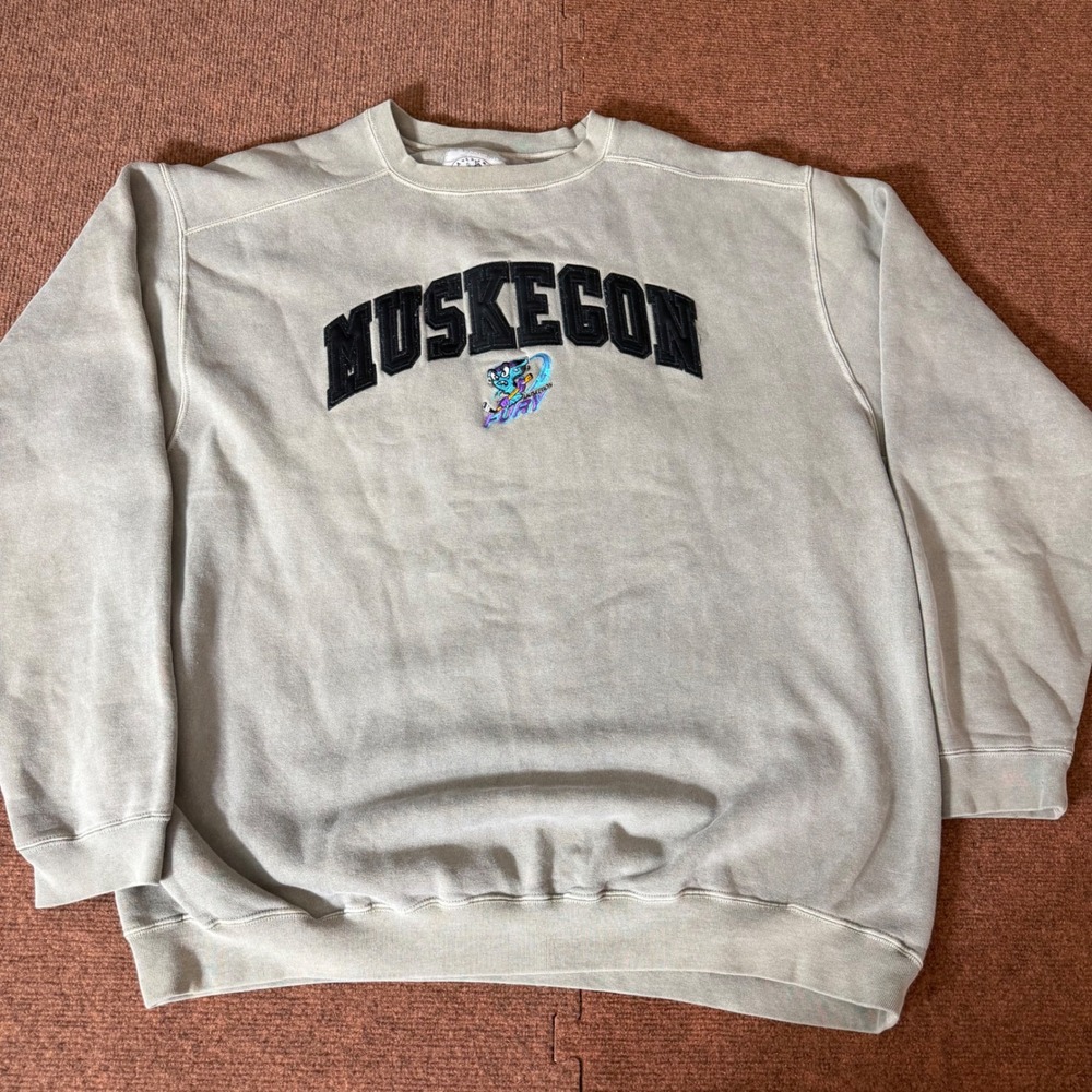 Authentic Pigment Muskegon Fury Hockey Sweatshirt Mens XL Gray Pigment Dyed Crew